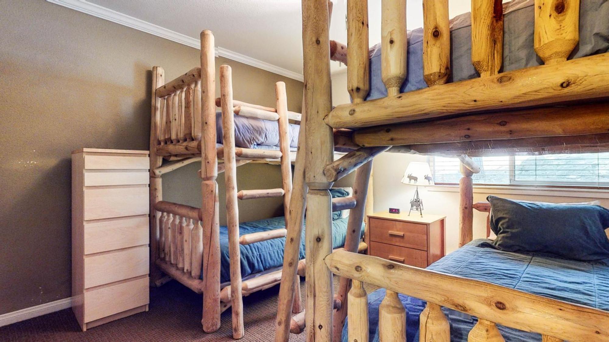 Mammoth Estates 4 Bedroom - Great For Families! *